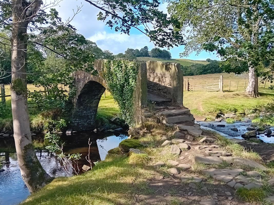 Long Bridge - Grade II Listed Bridge - Historic Site in cross roads