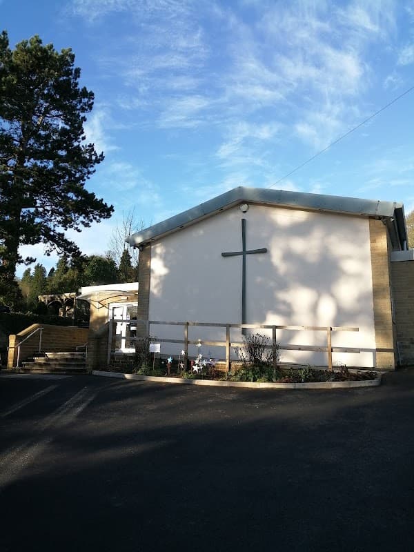 Oakworth Methodist Church - Churches in cross roads