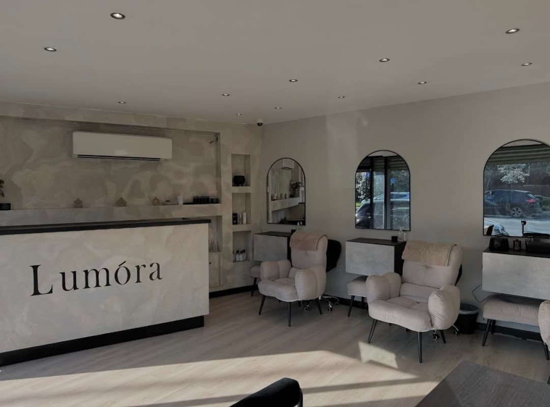 Lumóra - Beauty Salons in darnall
