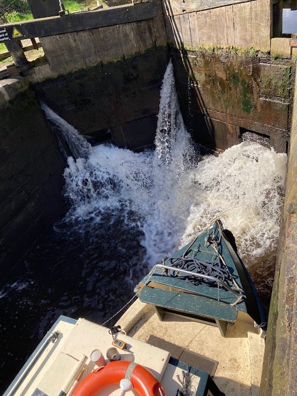 Millbank Lock 22 - Historic Site in dewsbury