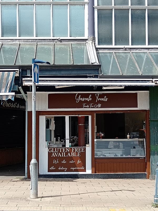 Yascafe Treats - Bakers in dewsbury