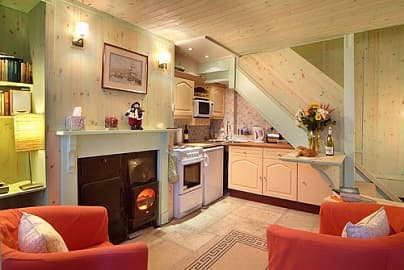 Discovery and Starfish Cottages