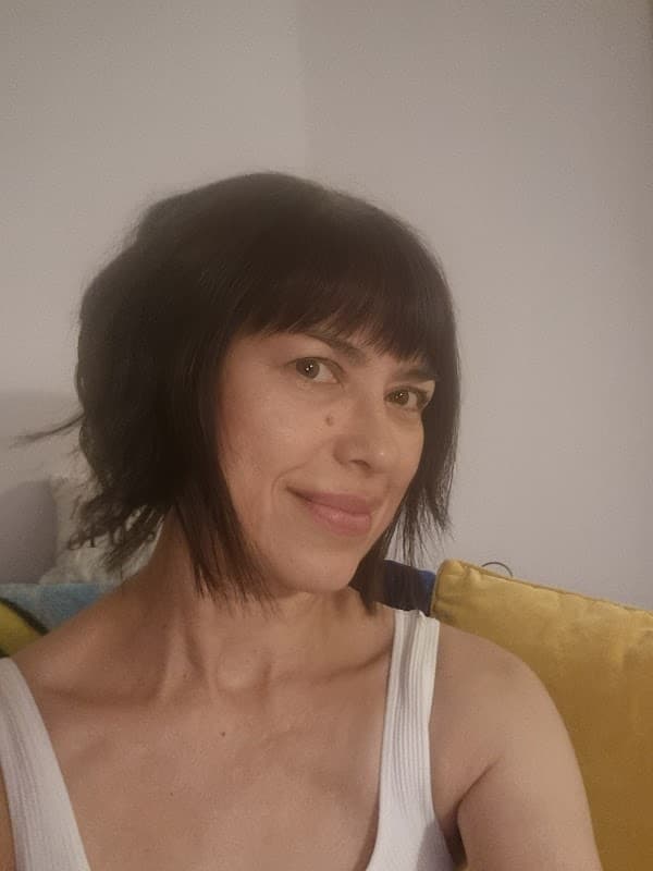 Adele Hair Design - Hair Salons in eckington