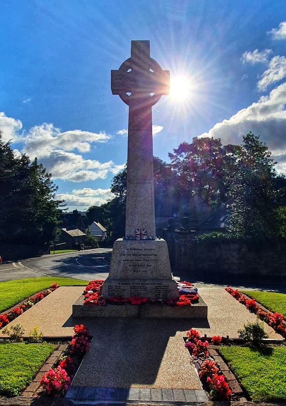 Eckington War Memorial, Derbyshire - War Memorials in eckington