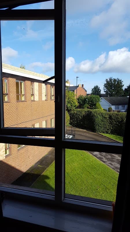 St Annes - Bevin Court Hostel - Shelters in eckington