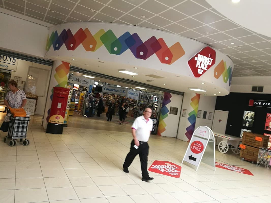 The Market Place - Market in eckington