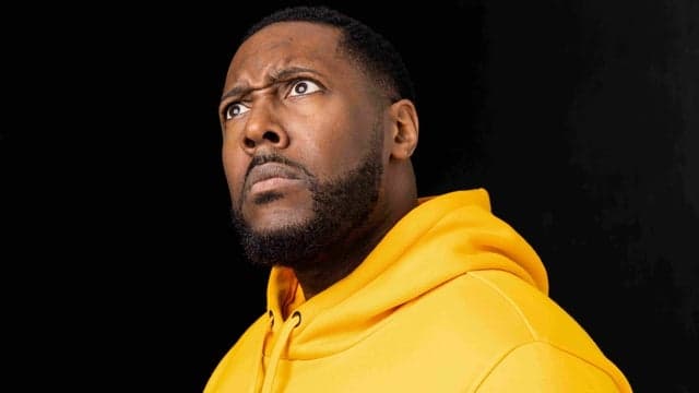 Aurie Styla's Christmas Crack-Up