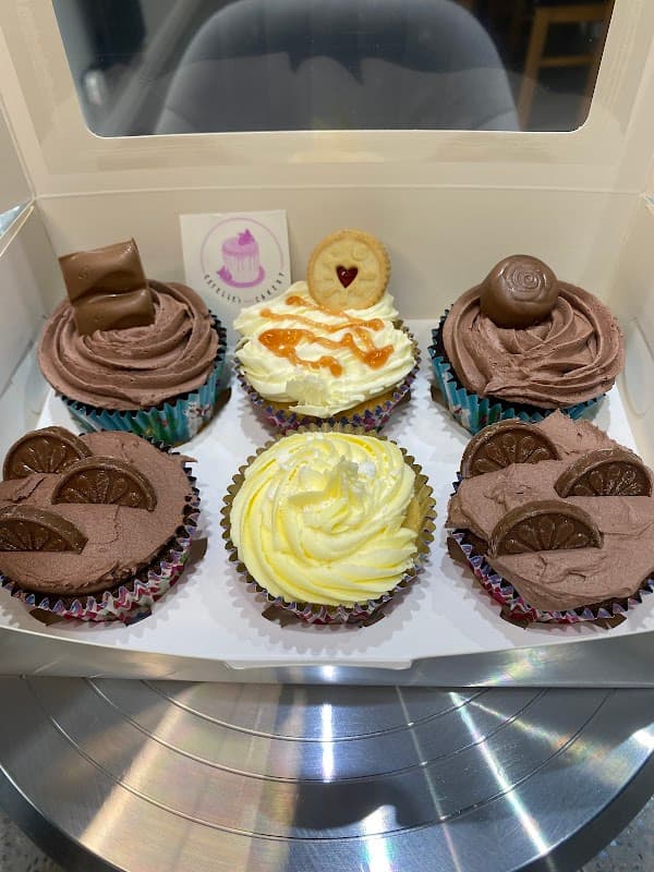 Estelle's Cakery - Bakers in exley