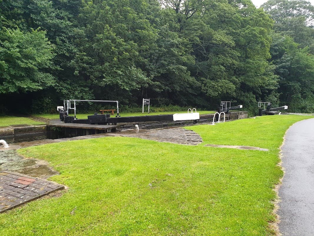 Park Nook Lock - Historic Site in exley