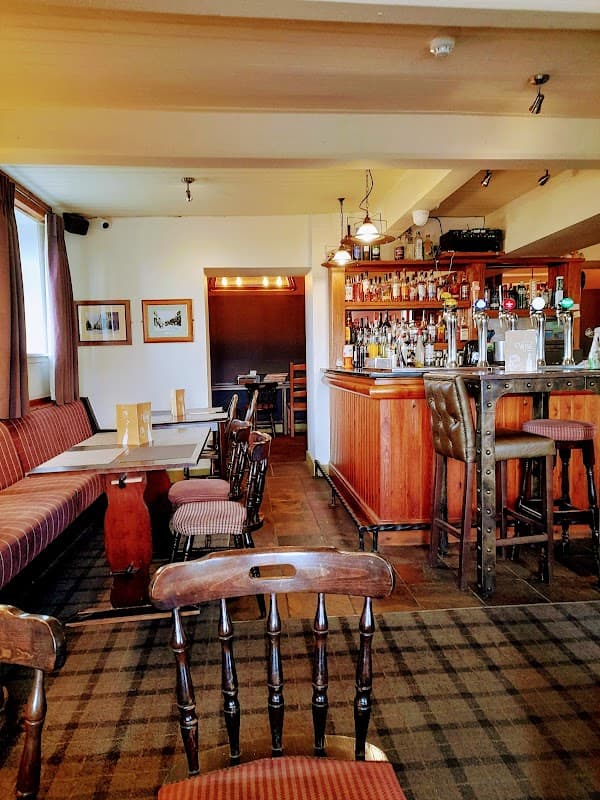 Dining at The Golden Fleece in exley