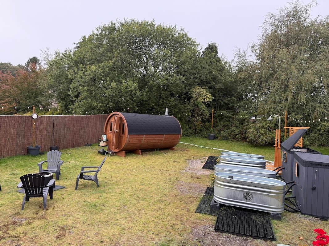 Wellgreen Outdoor Sauna and Cold Baths - Spa in exley