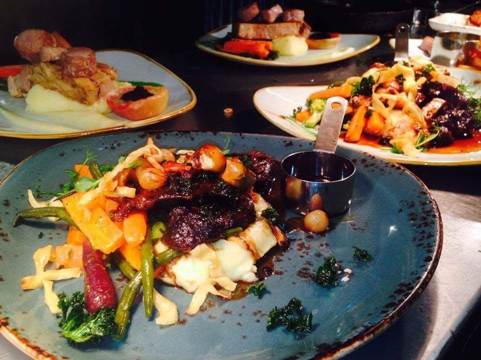 Fancy Hank's Bar & Kitchen