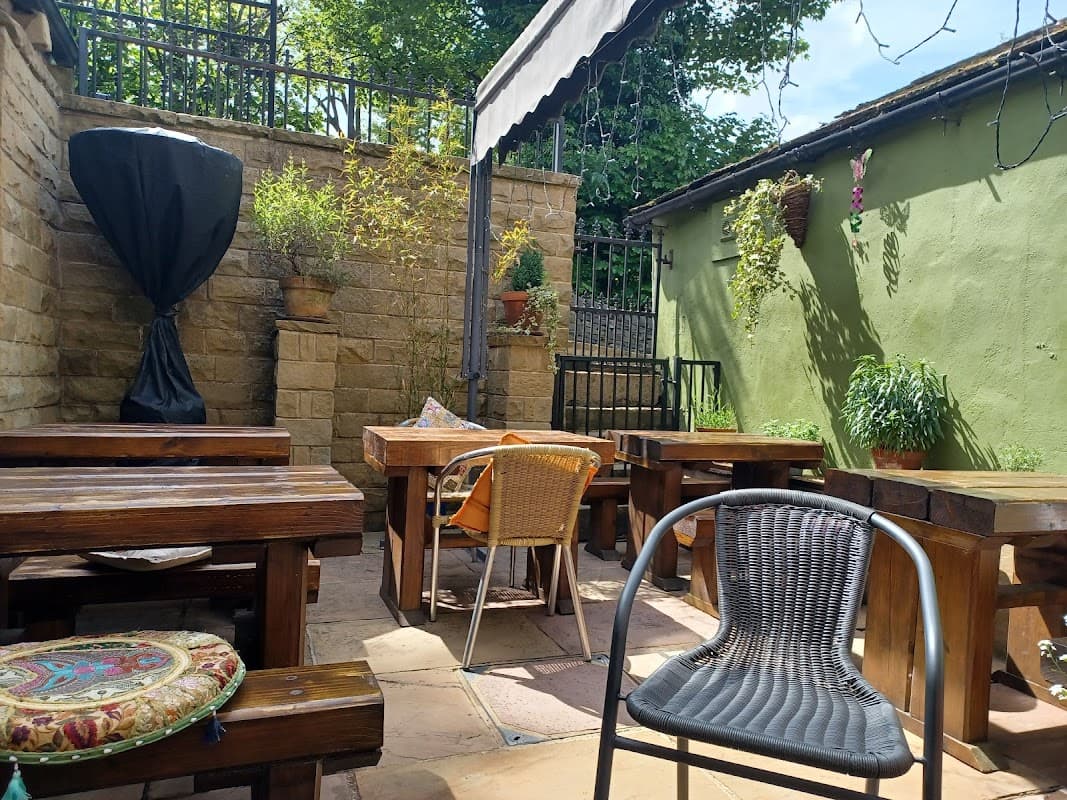 Cafe Coopers Coffee Shop in farsley