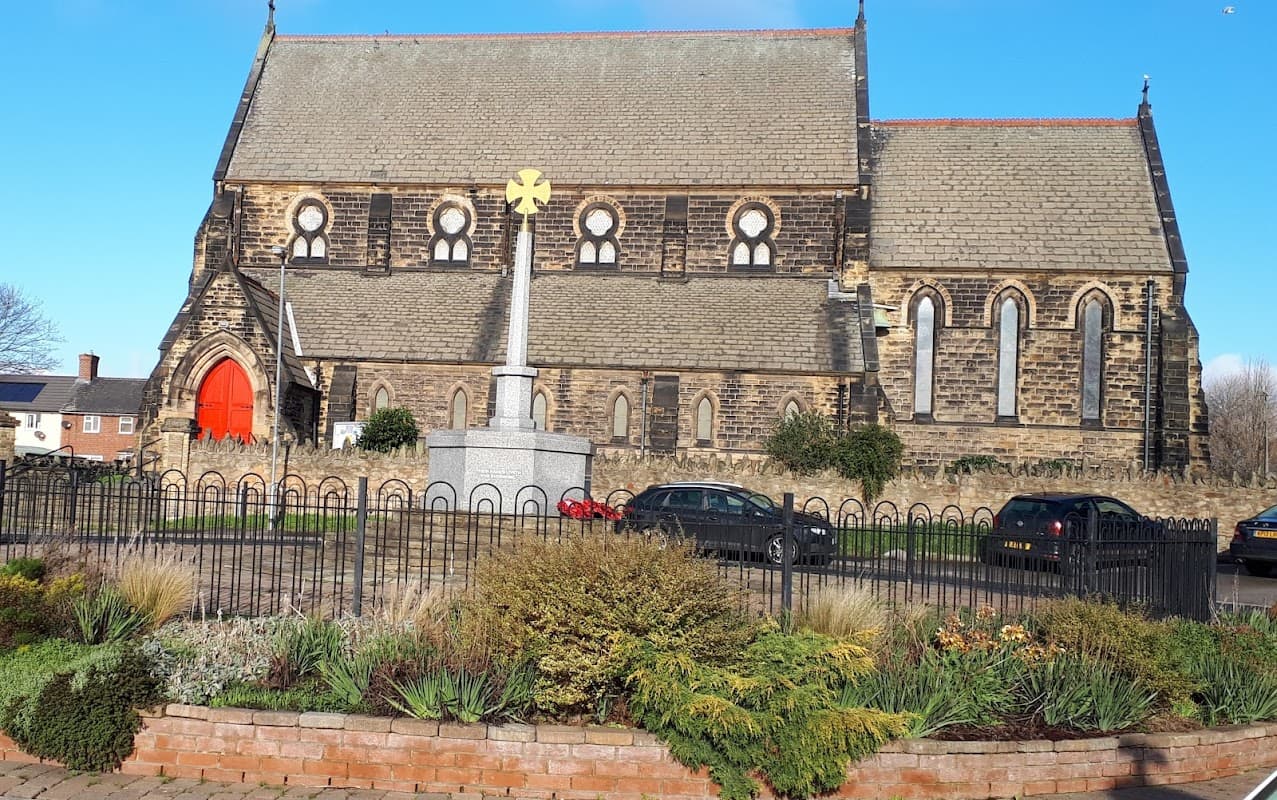 St Thomas Church of England - Churches in featherstone