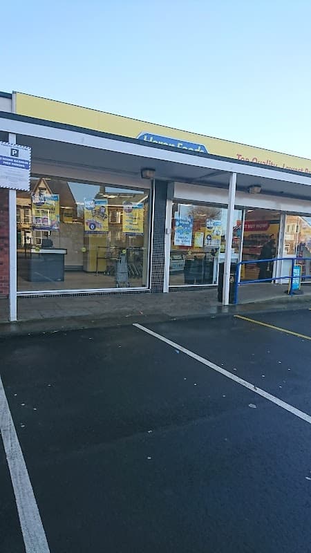 Heron Foods - Grocers in filey