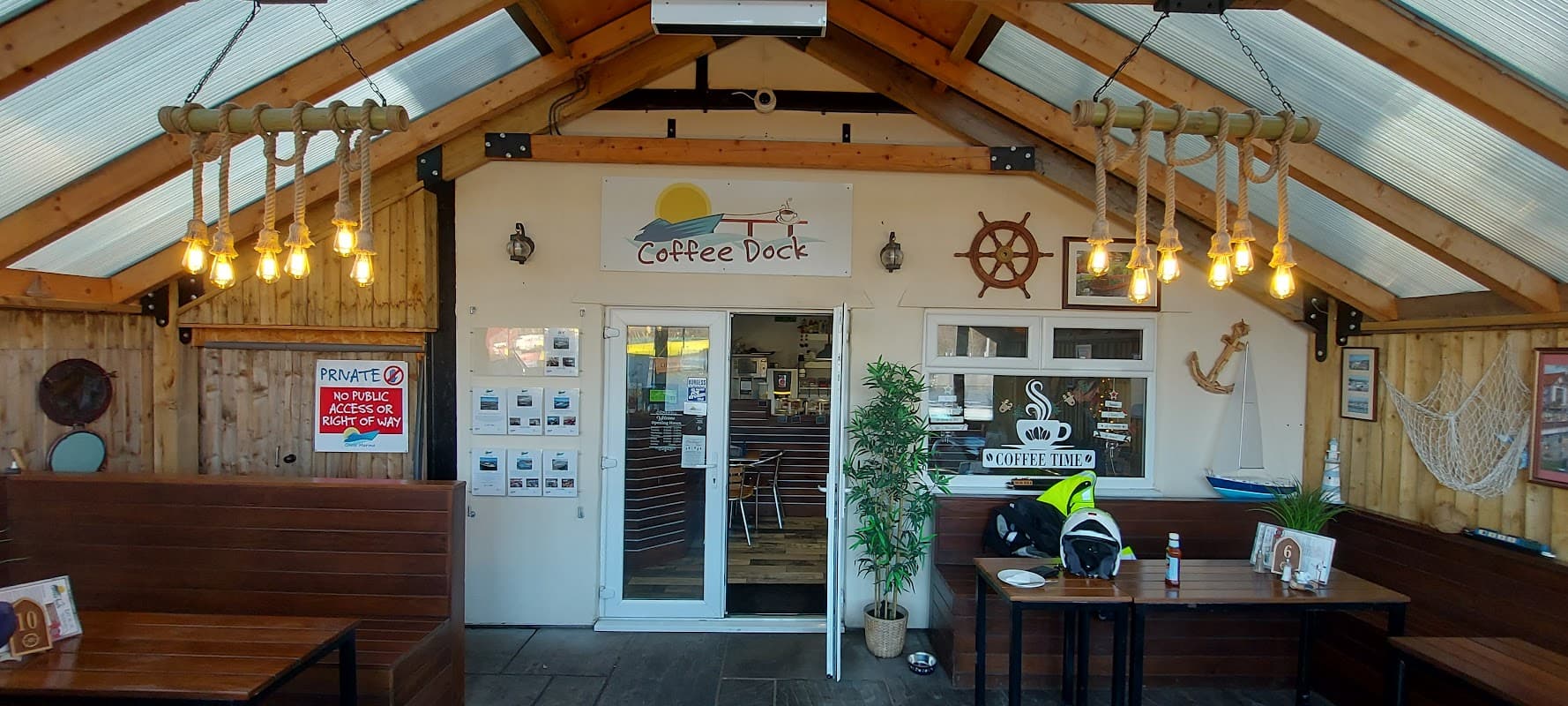 Cafe Coffee Dock in goole