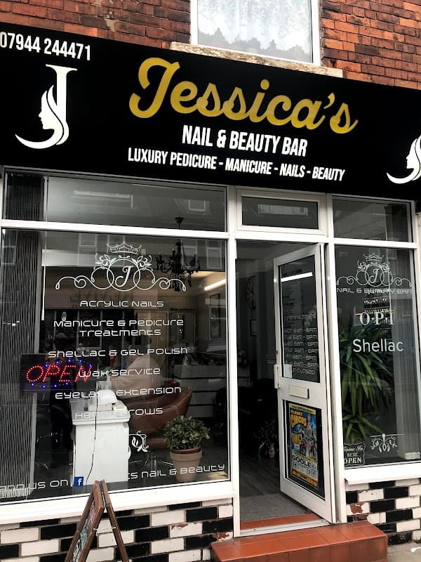 Decisions Hair & Beauty - Hair Salons in goole