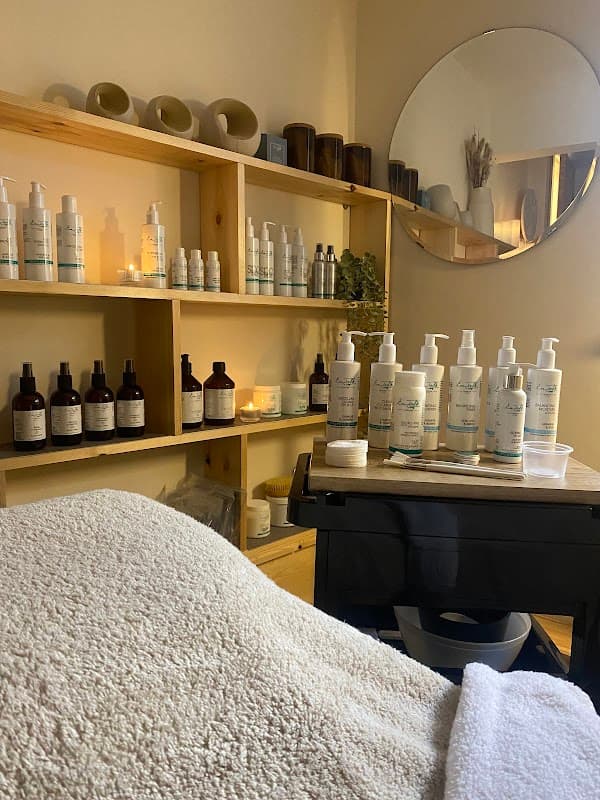 Chloeβs Beauty Salon - Beauty Salons in grassington