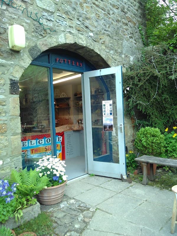 The Courtyard Pottery - Homeware in grassington