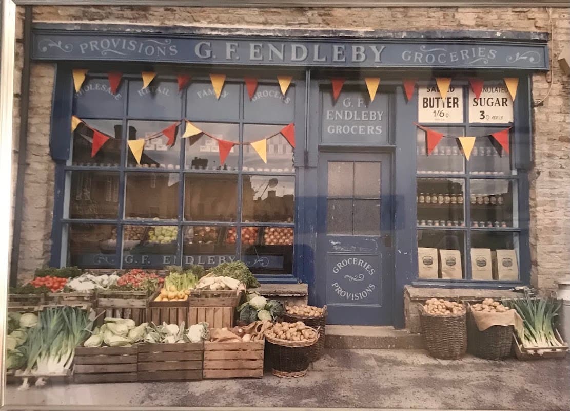 Cafe The Stripey Badger - Bookshop, Coffee Shop & Kitchen in grassington