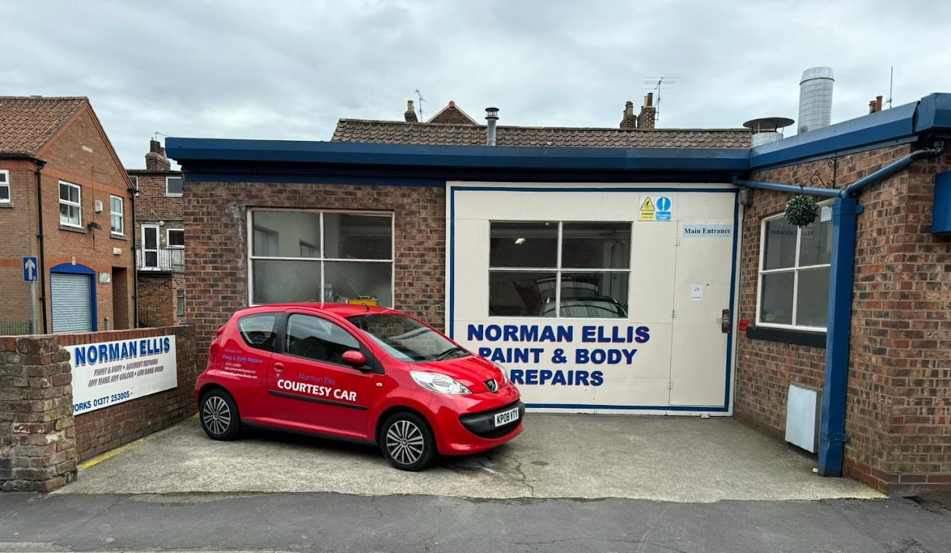 Norman Ellis Paint & Body Repairs - Garages in great driffield