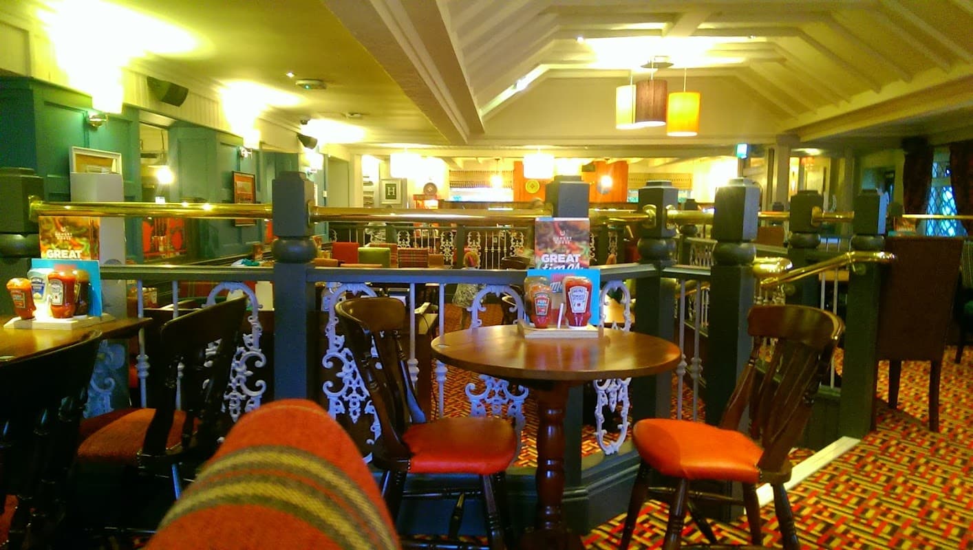 Chequers Wacky Warehouse - Entertainment in greenhill