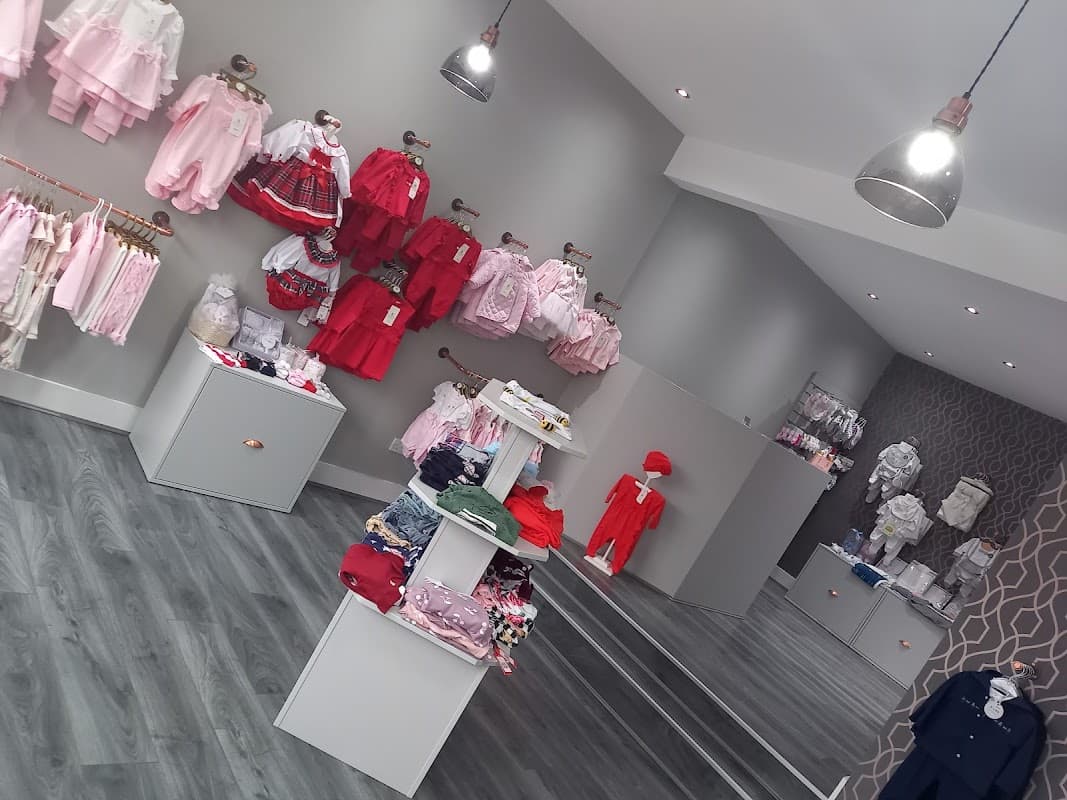Le Petite Boutique Babywear - Baby Shops in greenhill