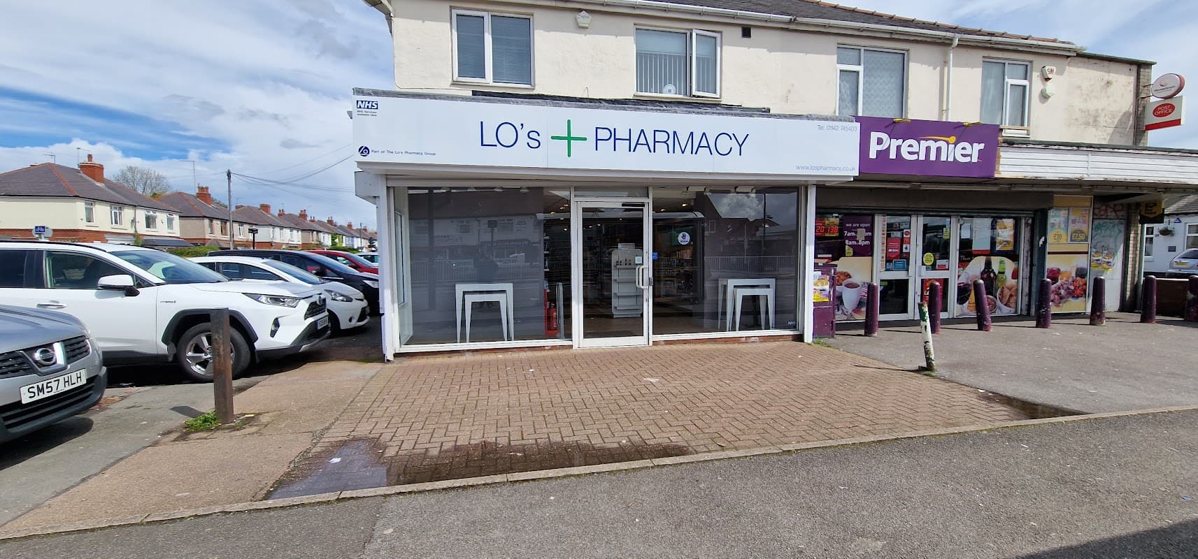 Lo's Pharmacy