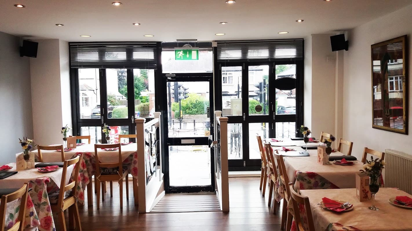 Dining at Thai Traveller (Thai Cafe Bistro) in greenhill