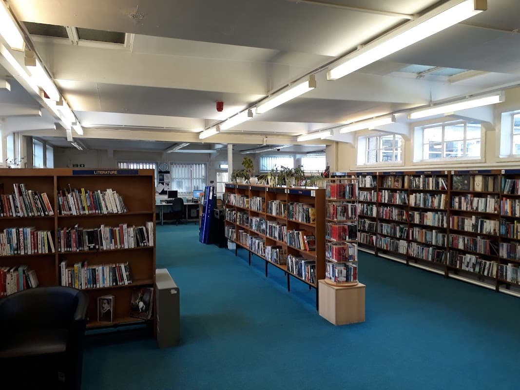 Guiseley Library - Libraries in guiseley