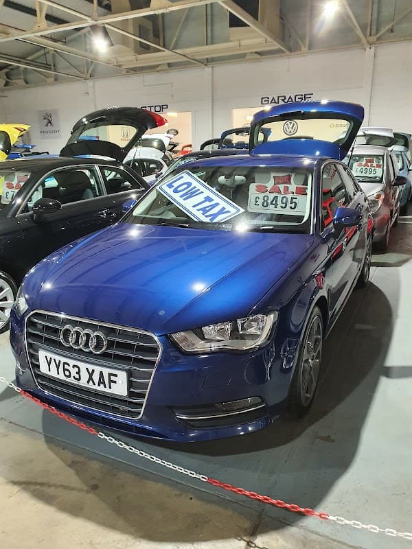 Pit Stop Service Centre - Garages in guiseley