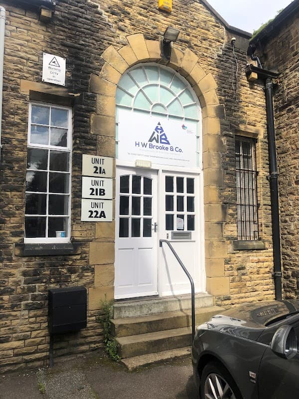 H W Brooke & Co - Accountants in halifax