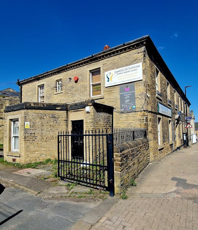 Halifax Osteopaths (The Pain & Injury Clinic) - Physiotherapists in halifax