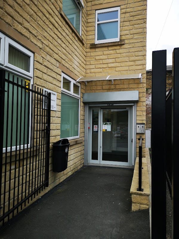 Lister Lane Surgery - Doctors in halifax