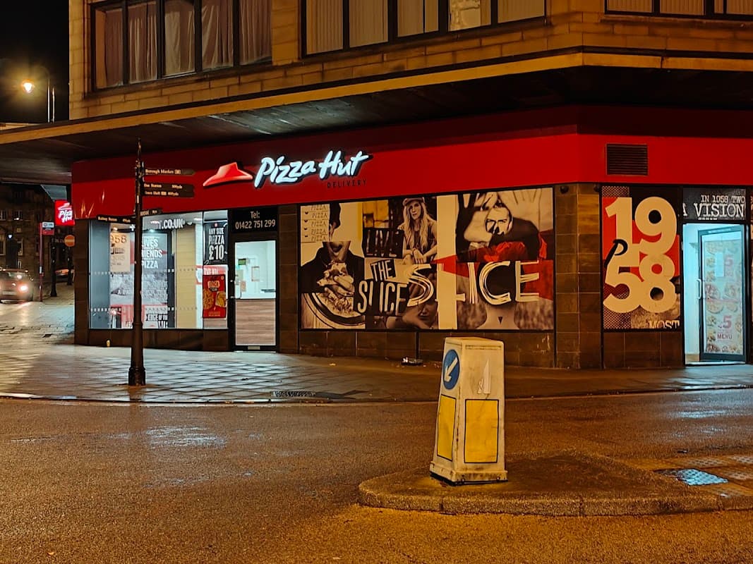 Dining at Pizza Hut Halifax City Centre in halifax