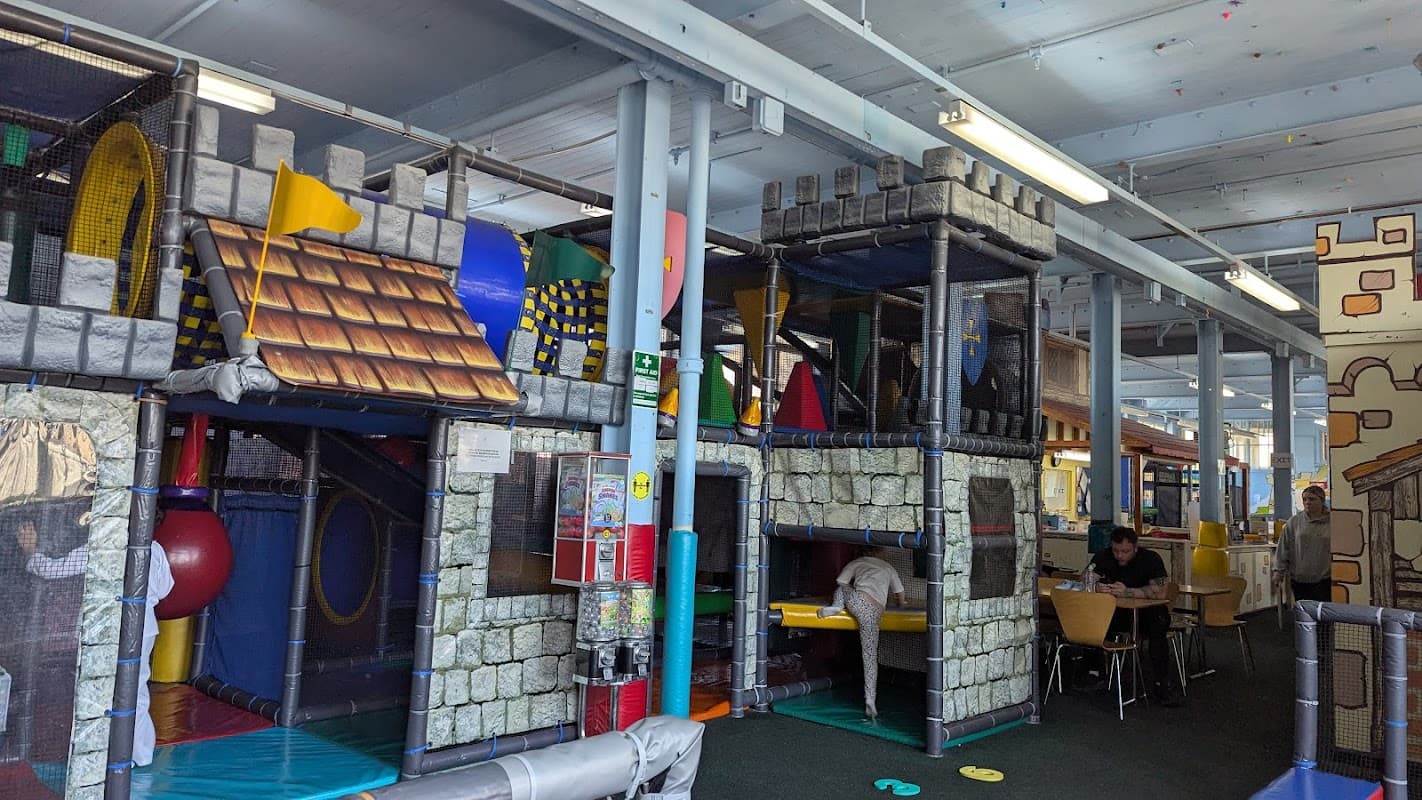 Play Palace - Entertainment in halifax