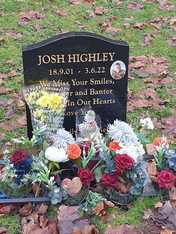 Stoney Royd Cemetery - Cemeteries in halifax