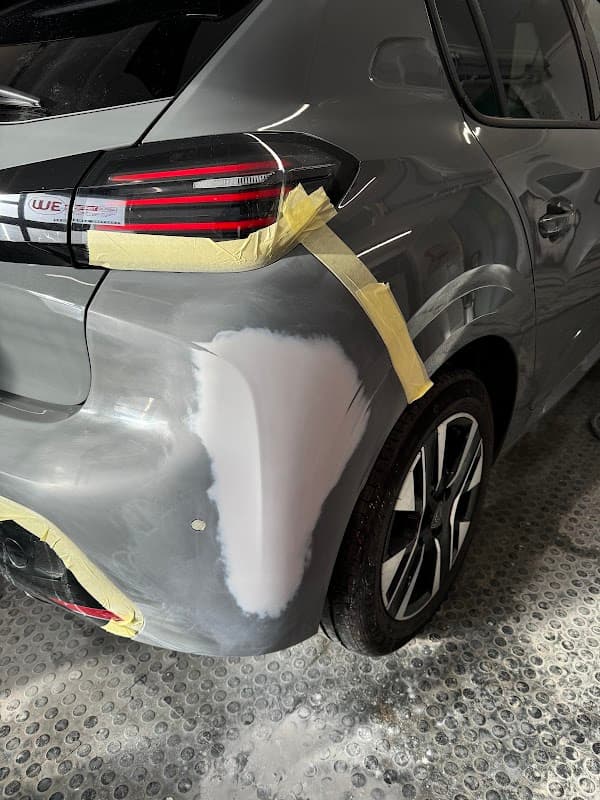 We Smart Repair - Garages in halifax