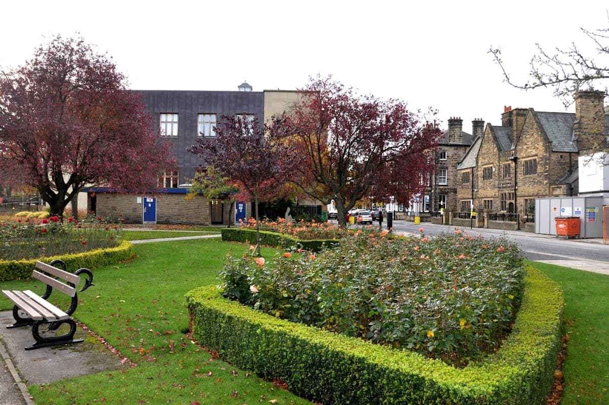 Bus Stop at Library Gardens - Bus Stops in harrogate