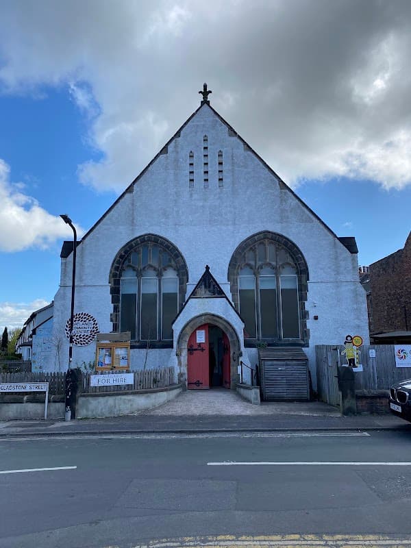 Oatlands Community Centre - Community Centres in harrogate