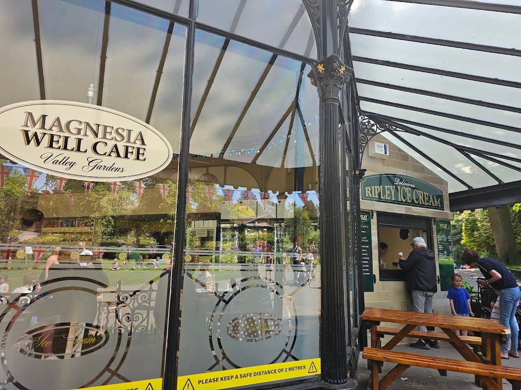 Ripley Ice Cream & Cafe - Ice Cream Shops in harrogate