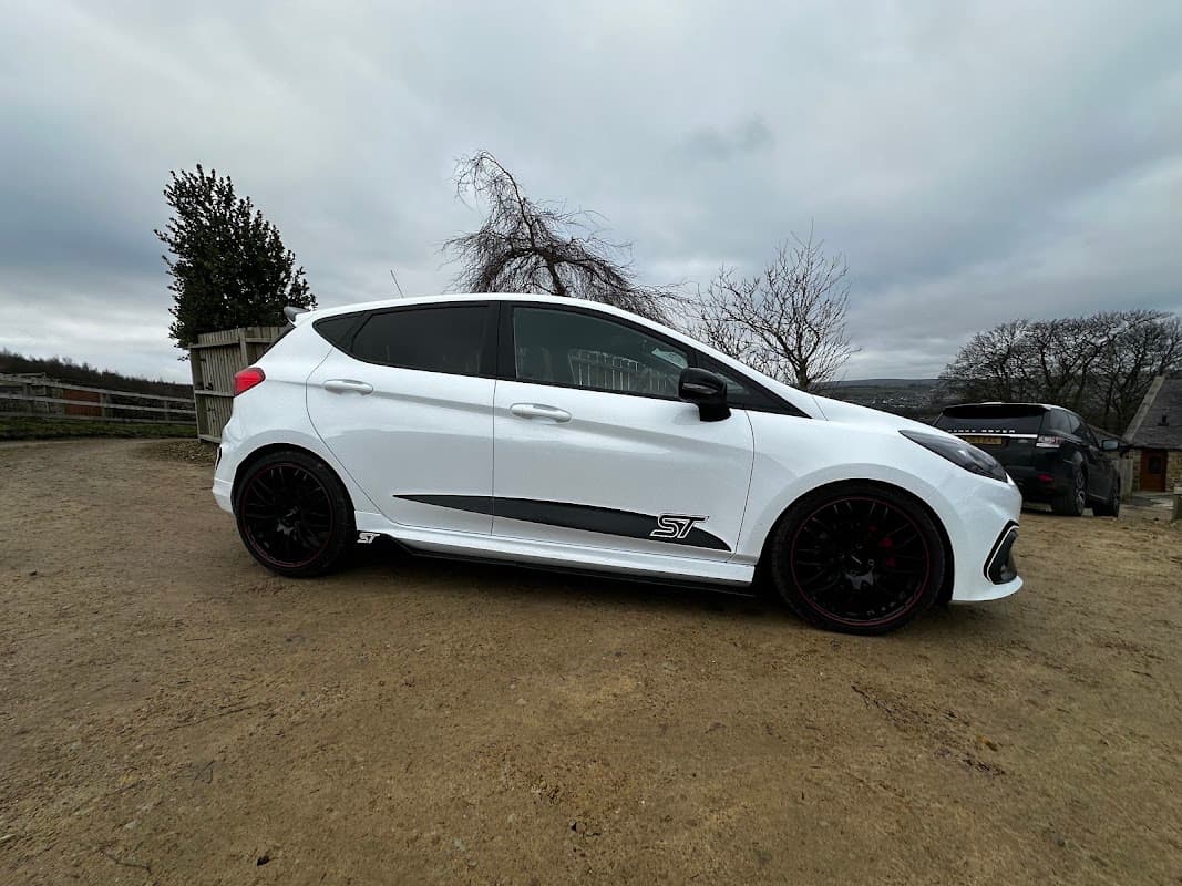 Run-About Autos - Car Dealers in haworth