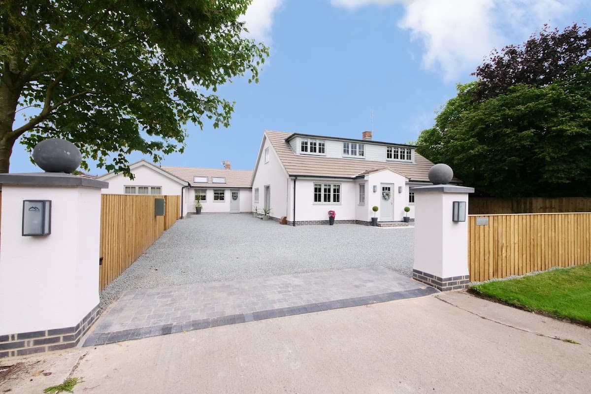 Accommodation at Crossmoor lodge in haxby