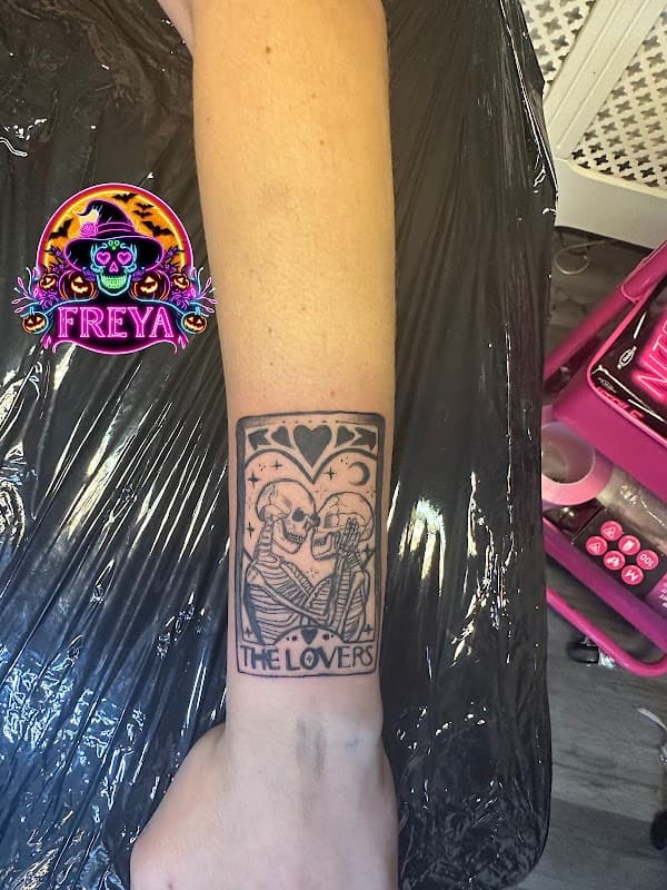 Violets Beauty Bar & Body Piercing - Beauty Salons in haxby