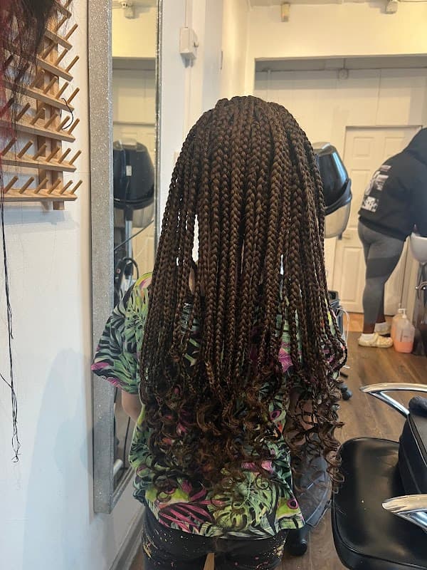 Comforts Hair and Beauty - Hair Salons in headingley