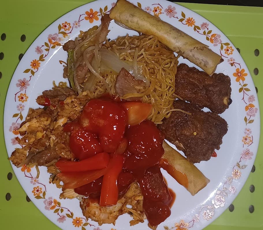 Dining at Harbour City in headingley