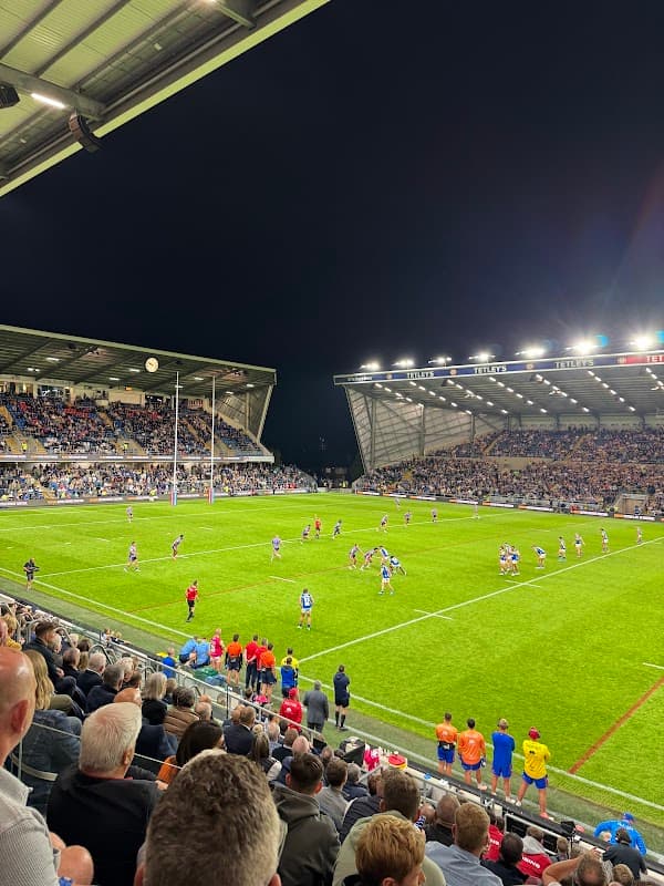 Leeds Rhinos Club Shop - Clothes Shops in headingley