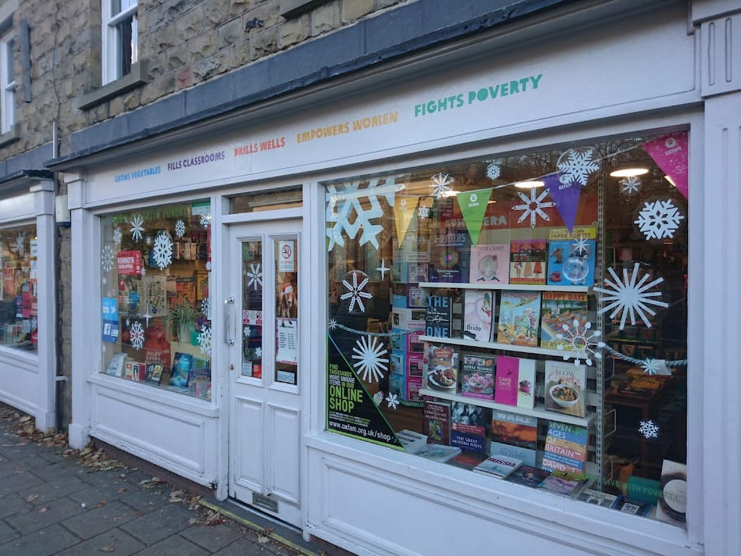 Oxfam Bookshop - Bookshops in leeds