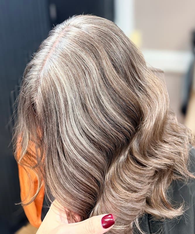 THE Exclusive (Nat Lamb Hair) - Hair Salons in headingley