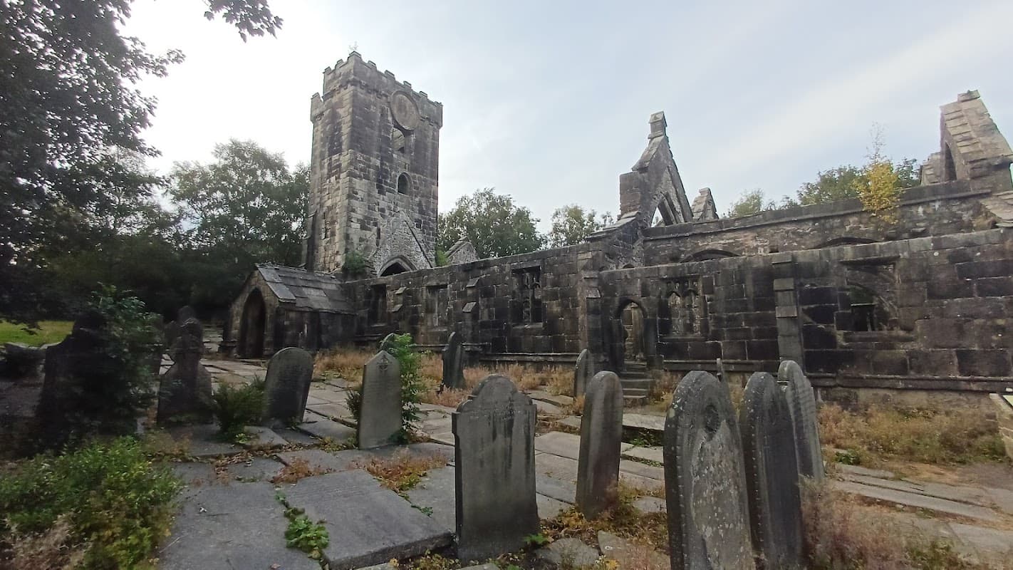 Heptonstall (St. Thomas Apostle) Church Cemetery - Cemeteries in hebden bridge